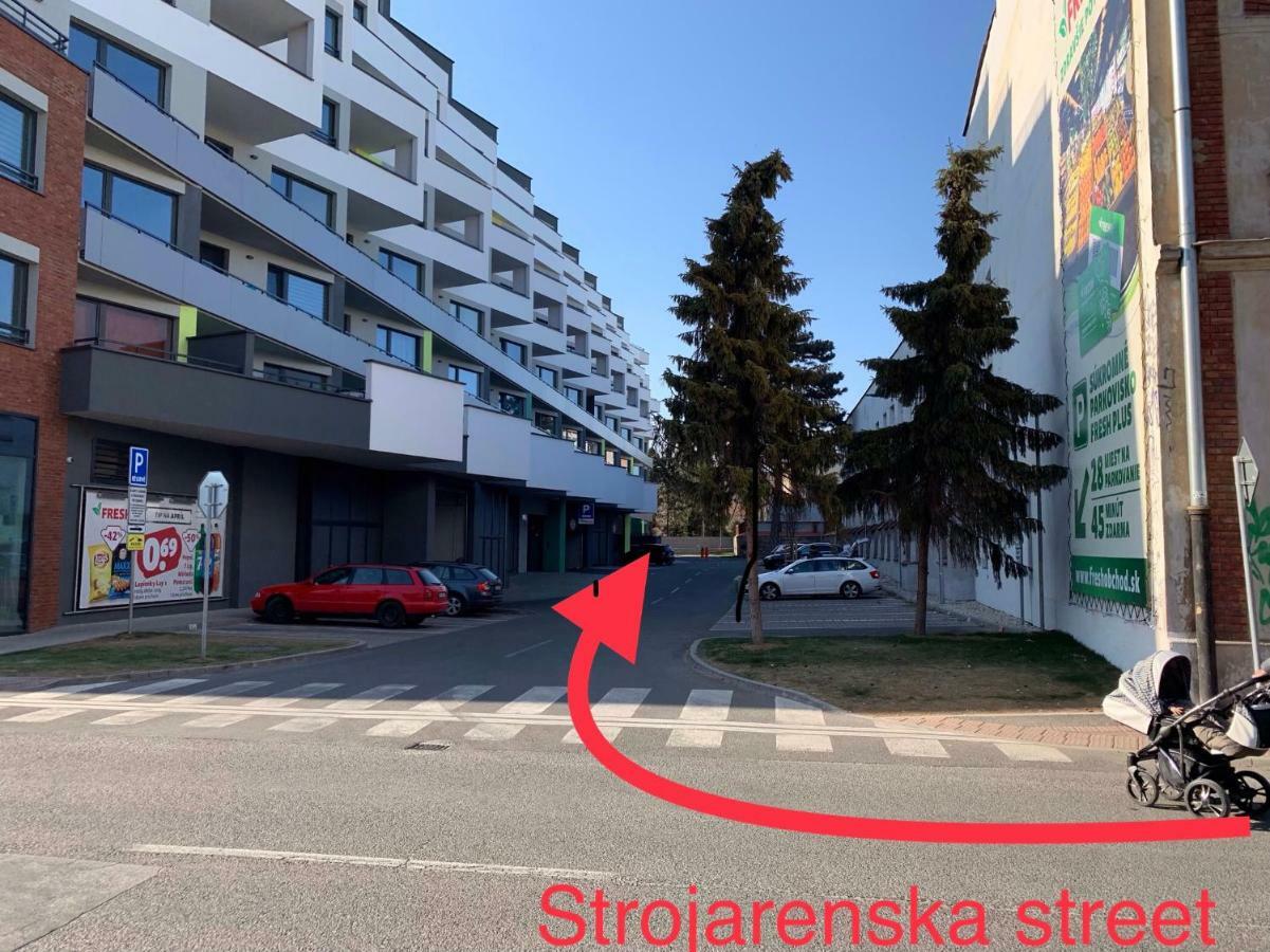 The Town Hall Residence -Welcome Home Apartment-Free Outdoor Parking-Ac Košice Εξωτερικό φωτογραφία