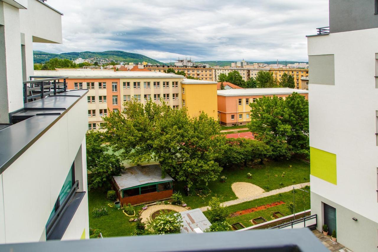 The Town Hall Residence -Welcome Home Apartment-Free Outdoor Parking-Ac Košice Εξωτερικό φωτογραφία